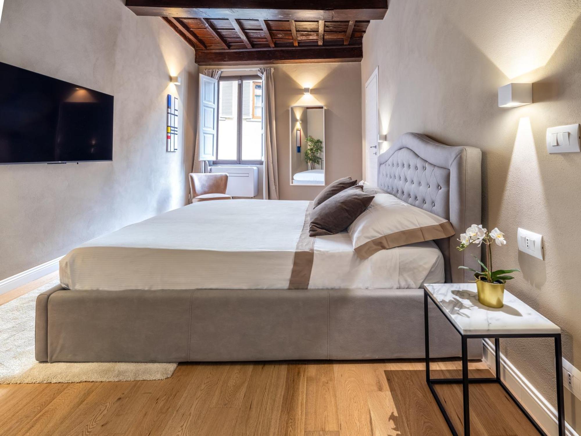 Santa Croce Luxury Suite - Dolcevita Holiday Florence Exterior photo